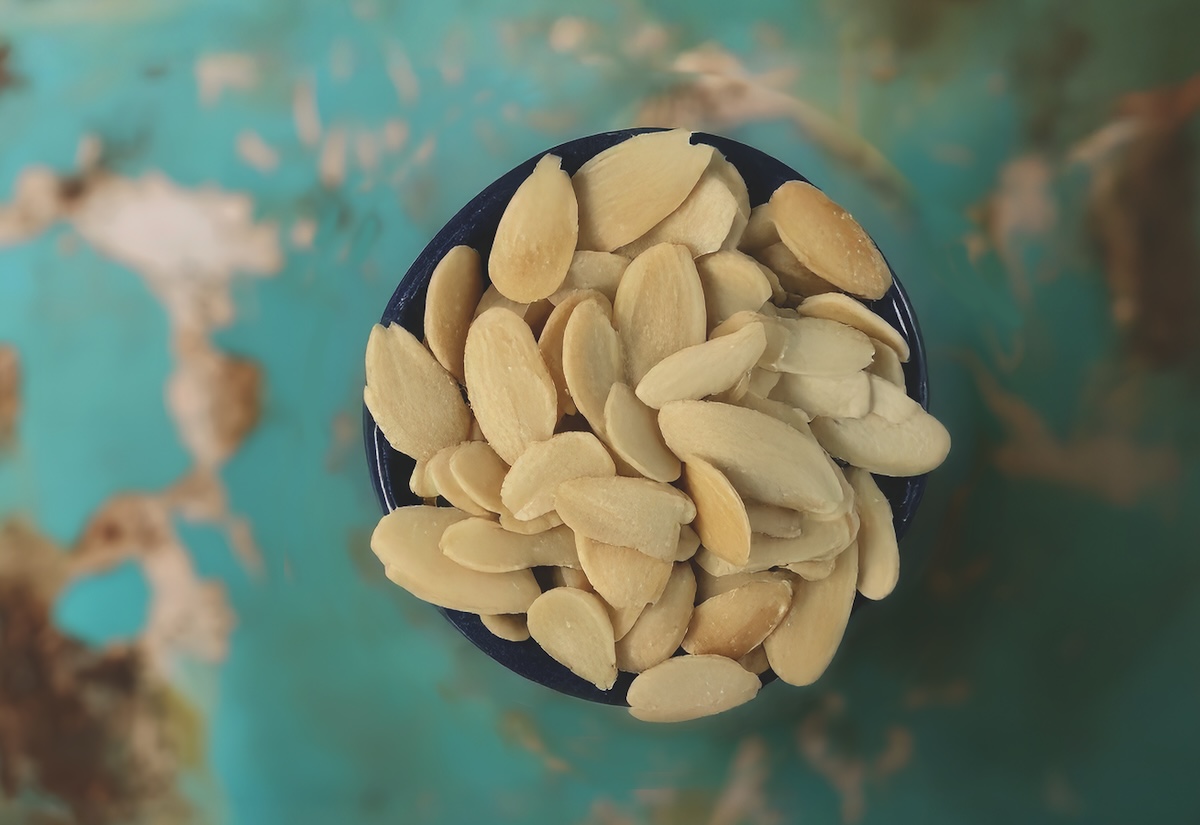 almond slices and flakes